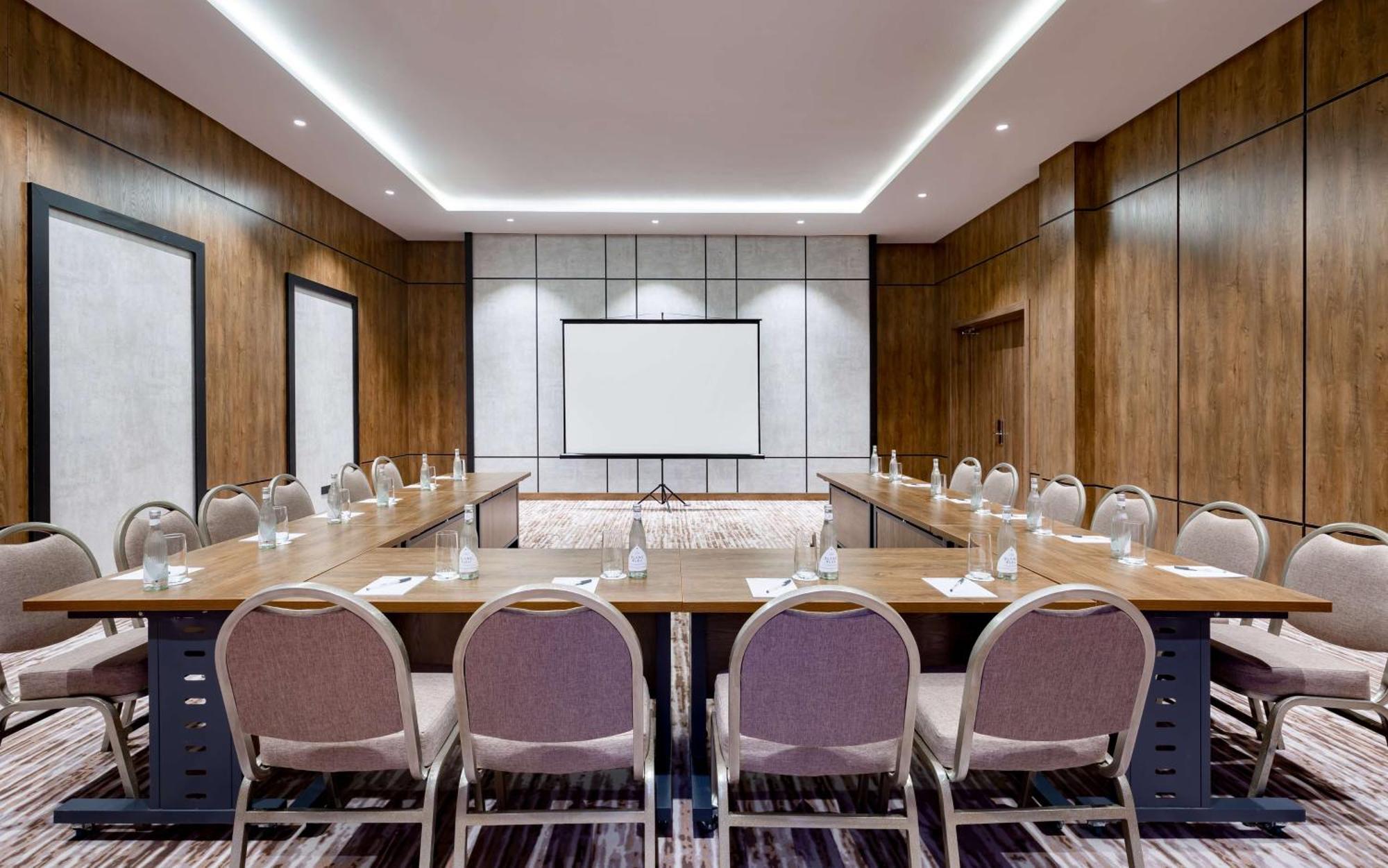 Hilton Garden Inn Samarkand Exterior foto